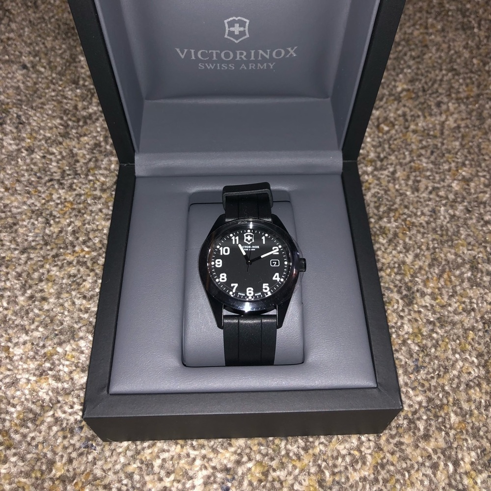 Victorinox Swiss army watch